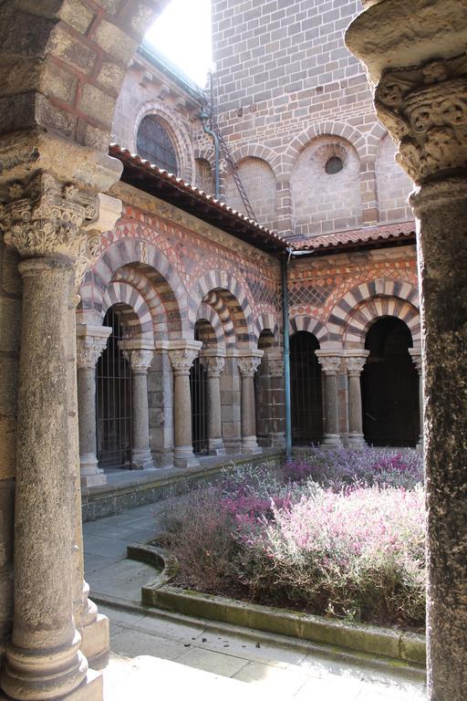 Une Coquille Sous L'Oreiller Le Puy-en-Velay Экстерьер фото